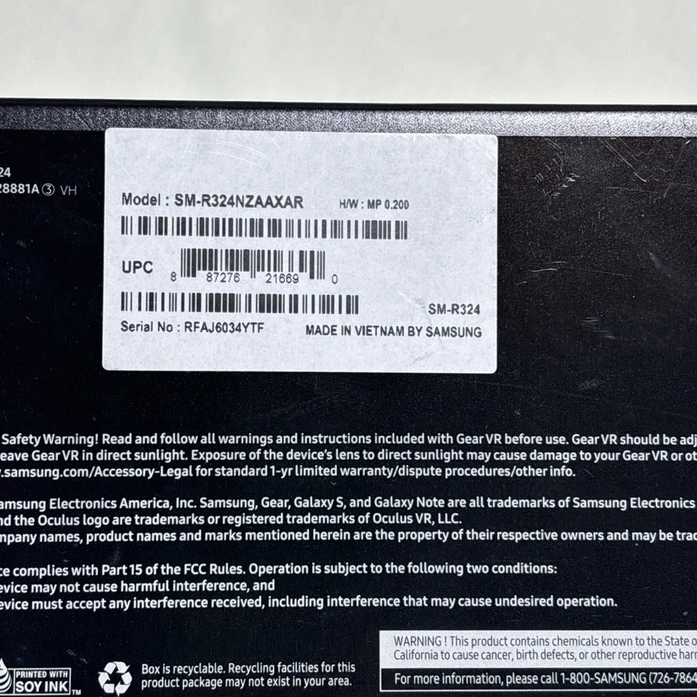 Samsung Gear VR with Controller - Black - Sealed Box - Oculus Powered‎ New